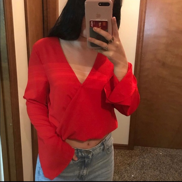 Gianni Bini long sleeve crop top - Picture 1 of 1